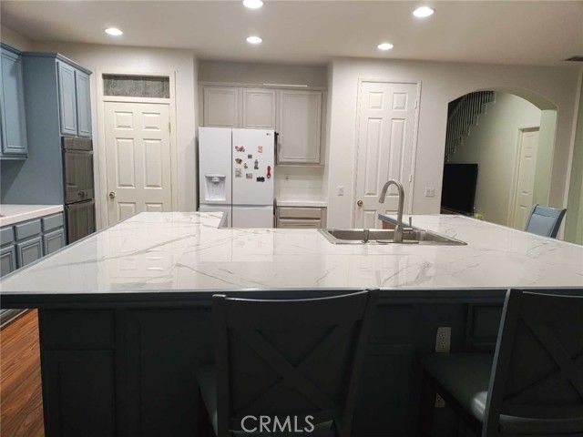 8564 Mill Pond, Riverside, CA 92508