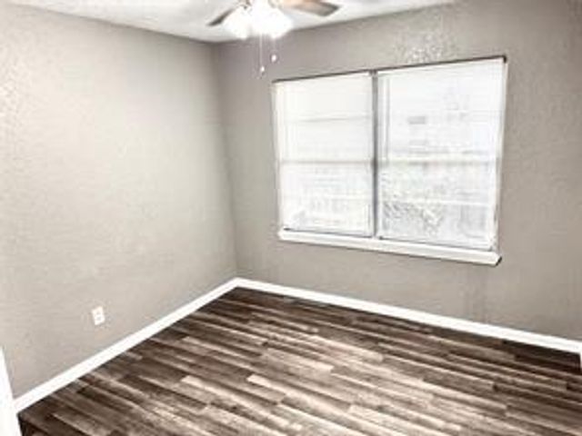 903 Roper Street, Houston, TX 77034