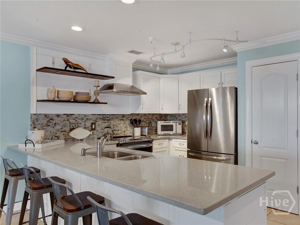 Image 11 of property listing at 1707 Strand Avenue 3, Tybee Island, GA 31328