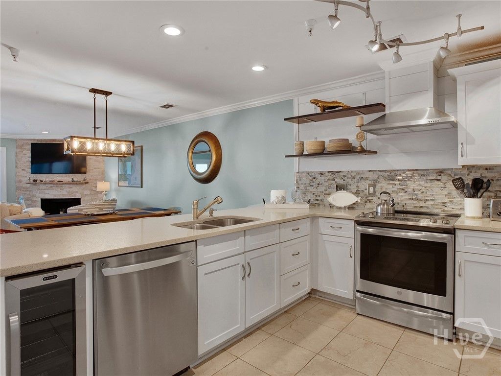 Image 12 of property listing at 1707 Strand Avenue 3, Tybee Island, GA 31328