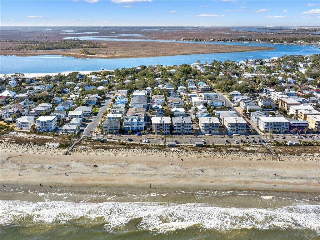 Image 38 of property listing at 1707 Strand Avenue 3, Tybee Island, GA 31328