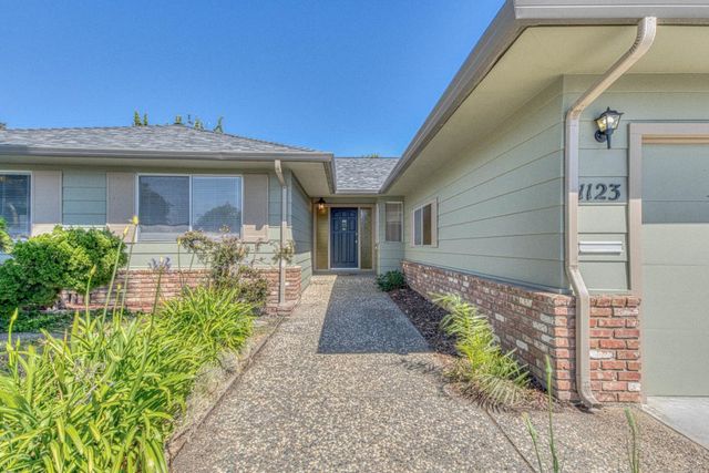 1123 San Angelo Drive, Salinas, CA 93901