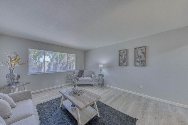 1123 San Angelo Drive, Salinas, CA 93901