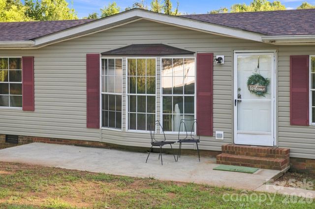 3159 Ward Green Street, Lenoir, NC 28645