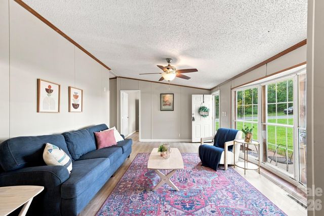 3159 Ward Green Street, Lenoir, NC 28645