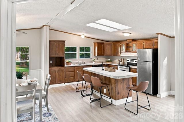 3159 Ward Green Street, Lenoir, NC 28645