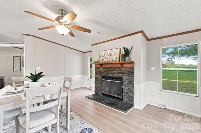 3159 Ward Green Street, Lenoir, NC 28645