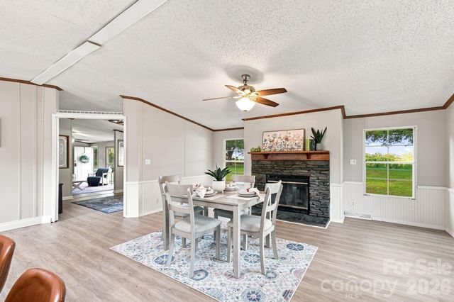 3159 Ward Green Street, Lenoir, NC 28645