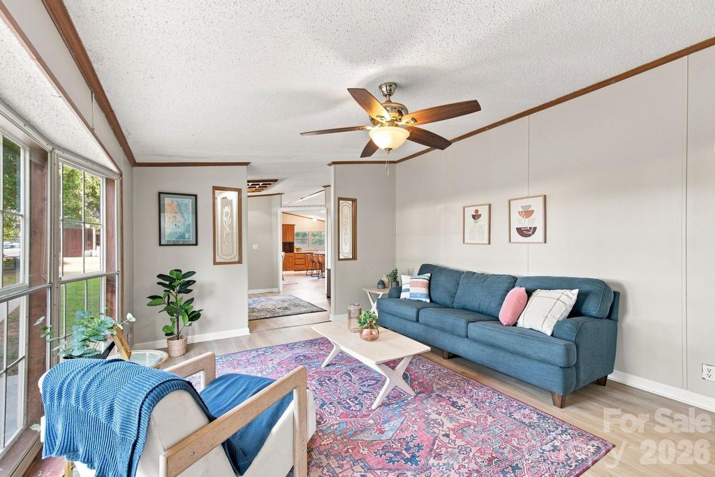 3159 Ward Green Street, Lenoir, NC 28645