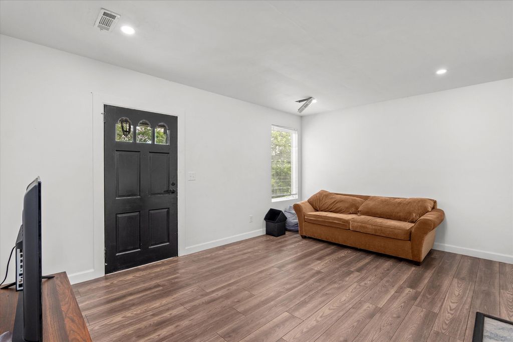 Image 10 of property listing at 2156 Telfair Street, Augusta, GA 30904