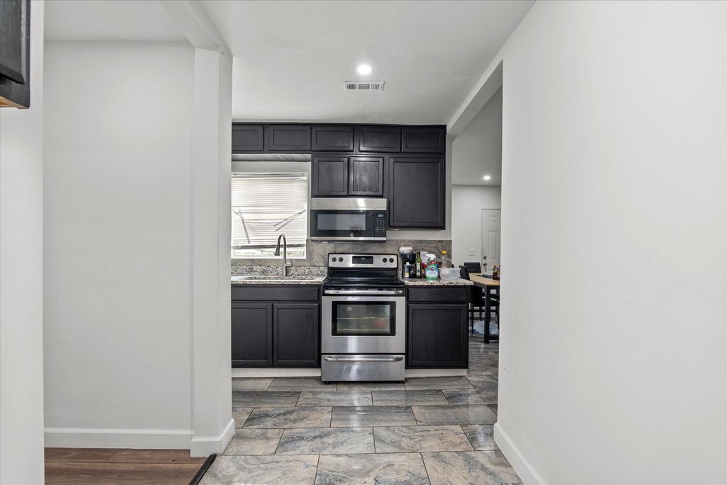 Image 11 of property listing at 2156 Telfair Street, Augusta, GA 30904