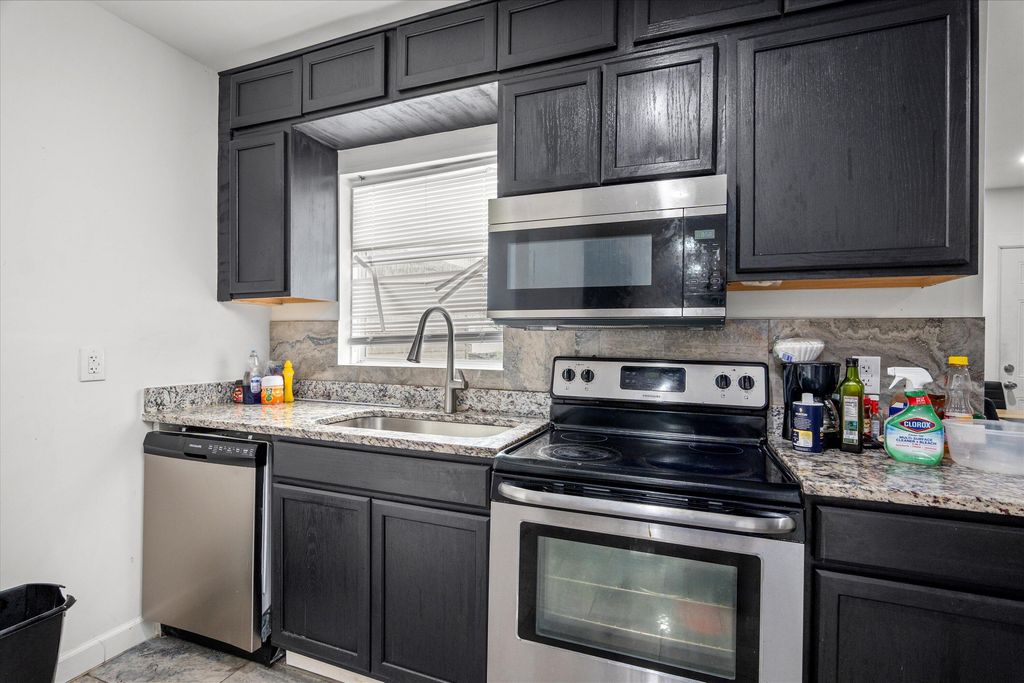 Image 12 of property listing at 2156 Telfair Street, Augusta, GA 30904