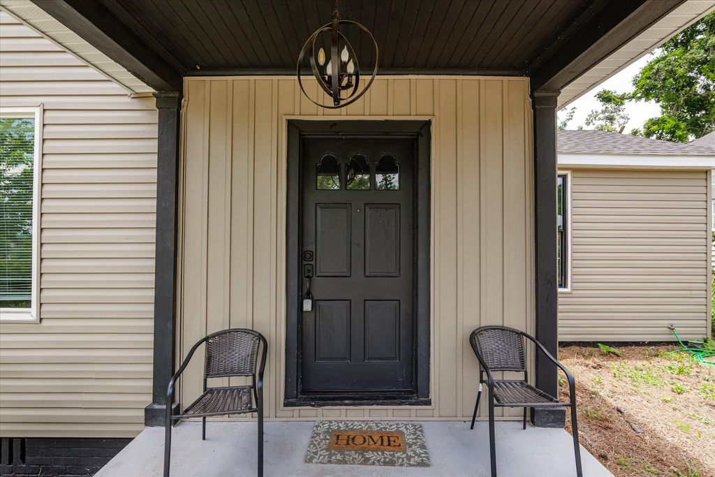 Image 6 of property listing at 2156 Telfair Street, Augusta, GA 30904