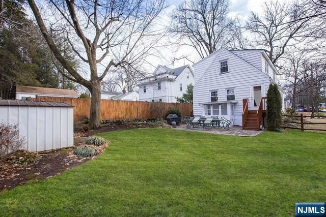51 Day Avenue, Tenafly, NJ 07670
