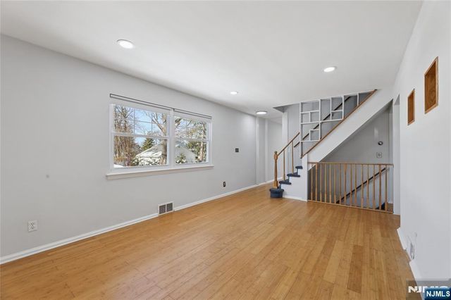 51 Day Avenue, Tenafly, NJ 07670