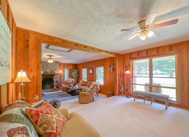 1924 Harriet Drive, Tallahassee, FL 32303