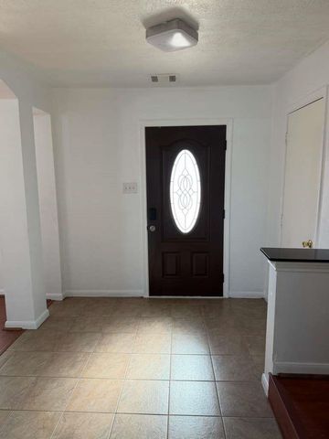 15502 Lost Maples Drive, Sugar Land, TX 77498