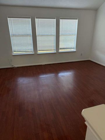 15502 Lost Maples Drive, Sugar Land, TX 77498