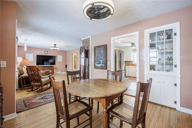 419 Brookview Drive, Irondequoit, NY 14617