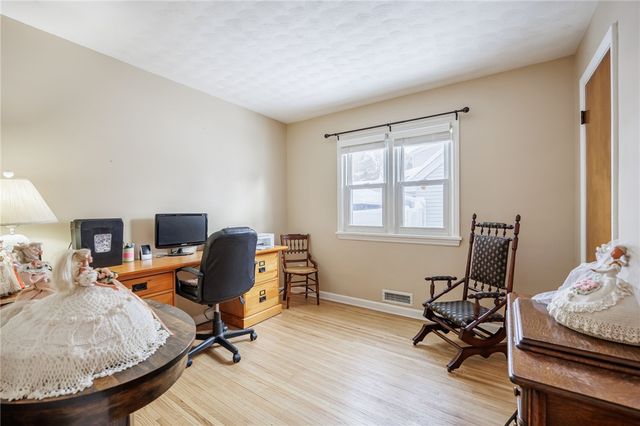 419 Brookview Drive, Irondequoit, NY 14617