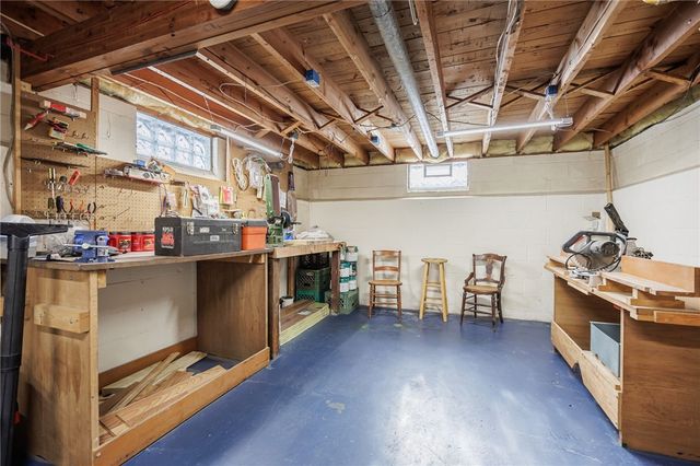 419 Brookview Drive, Irondequoit, NY 14617