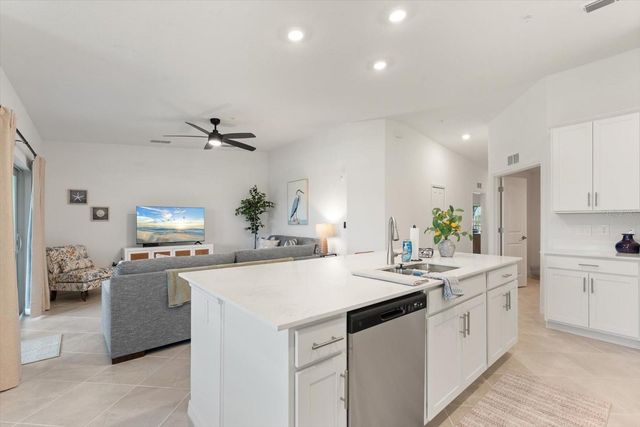 17475 OPAL SAND DR. 204, Venice, FL 34293