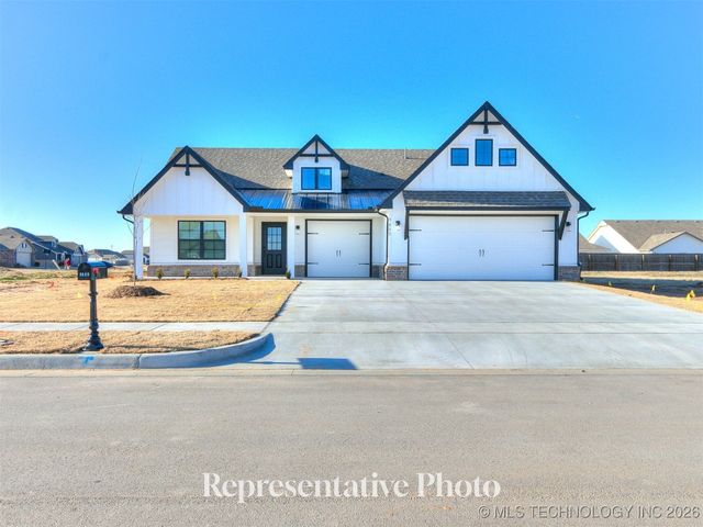 3814 W Laredo Street, Broken Arrow, OK 74012