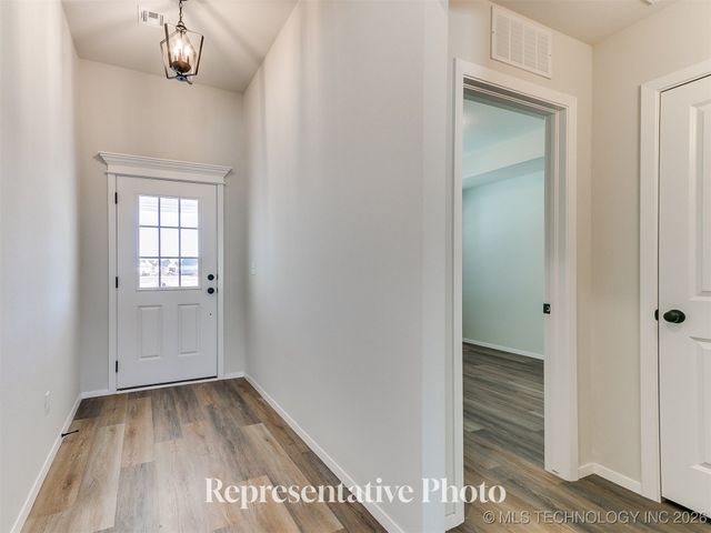 3814 W Laredo Street, Broken Arrow, OK 74012