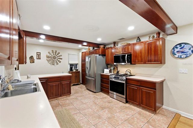 501 BROADWAY, Dunedin, FL 34698