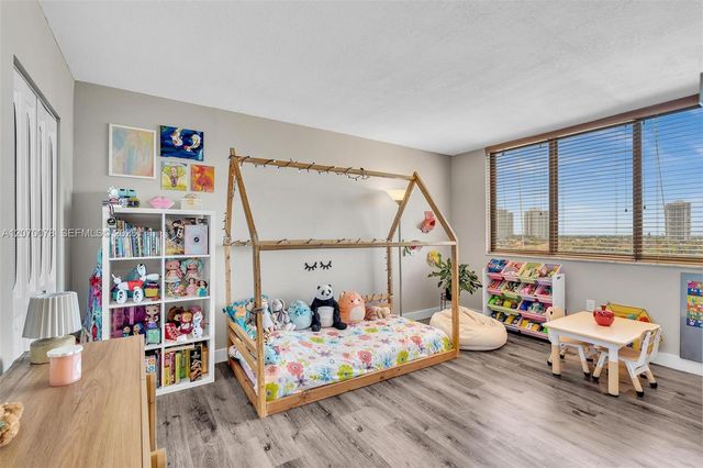 3375 N Country Club Drive 905, Aventura, FL 33180