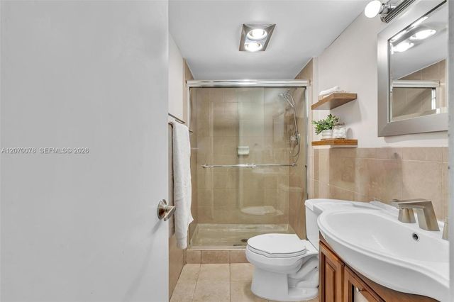 3375 N Country Club Drive 905, Aventura, FL 33180