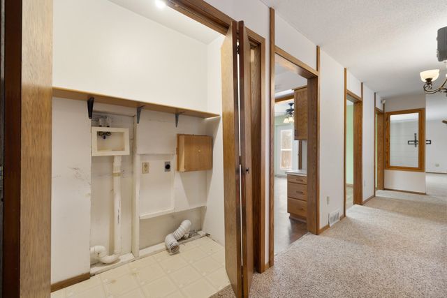 1410 1ST ST NE, Minot, ND 58703