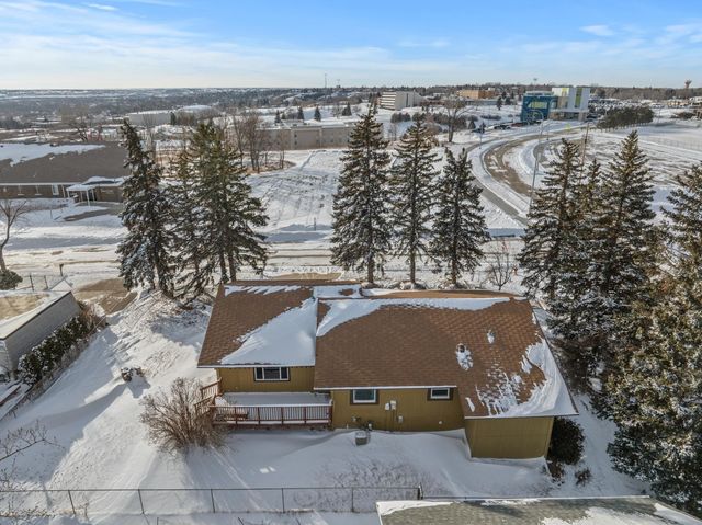 1410 1ST ST NE, Minot, ND 58703