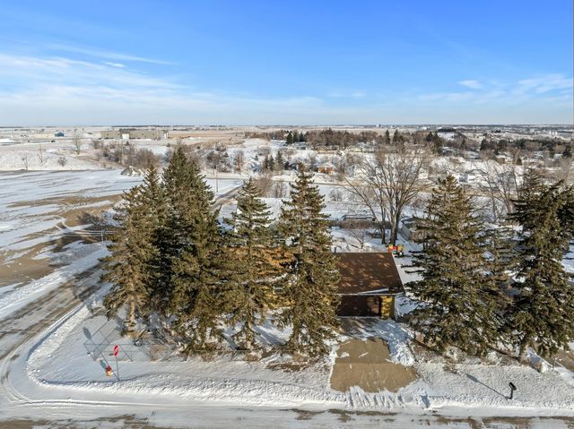 1410 1ST ST NE, Minot, ND 58703