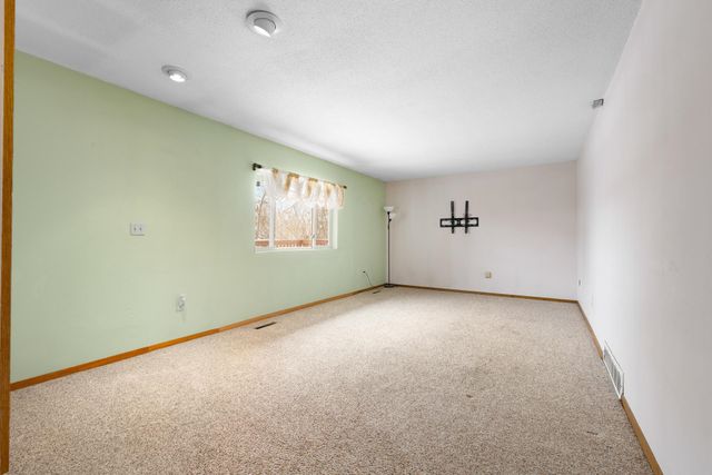 1410 1ST ST NE, Minot, ND 58703