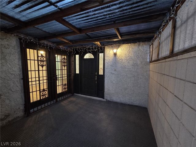3317 Racquet Street, Las Vegas, NV 89121