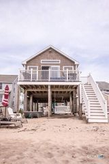 127 Shore Road, Clinton, CT 06413