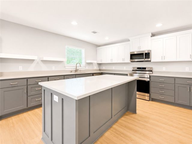 1704 S West End Street, Springdale, AR 72764
