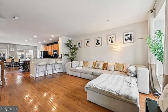 751 CHERRY BARK LN, Baltimore, MD 21225