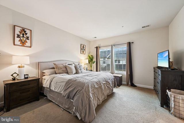 751 CHERRY BARK LN, Baltimore, MD 21225