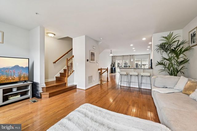 751 CHERRY BARK LN, Baltimore, MD 21225