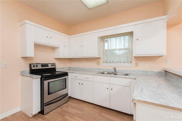 137 E Flores, Pharr, TX 78577