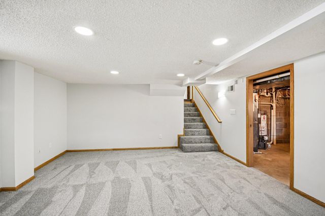 13329 Poppy Street NW, Andover, MN 55304