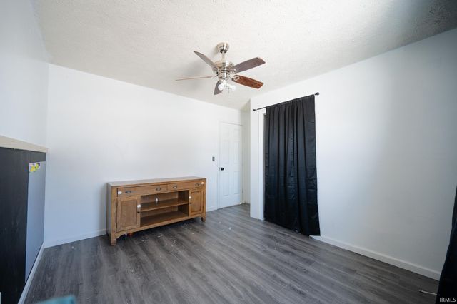 1304 S Shipley Street, Muncie, IN 47302