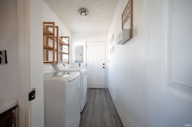 1304 S Shipley Street, Muncie, IN 47302