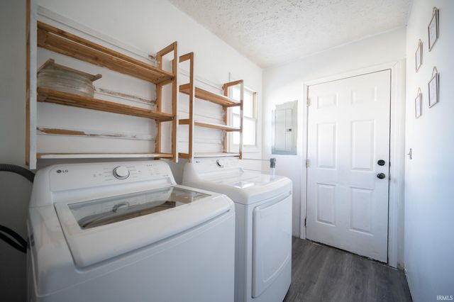 1304 S Shipley Street, Muncie, IN 47302