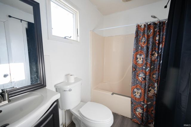 1304 S Shipley Street, Muncie, IN 47302