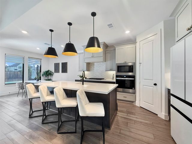 26918 Swanborough Road, Spring, TX 77389