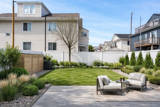 123 Willis Ave, Medford, MA 02155