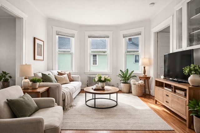 123 Willis Ave, Medford, MA 02155